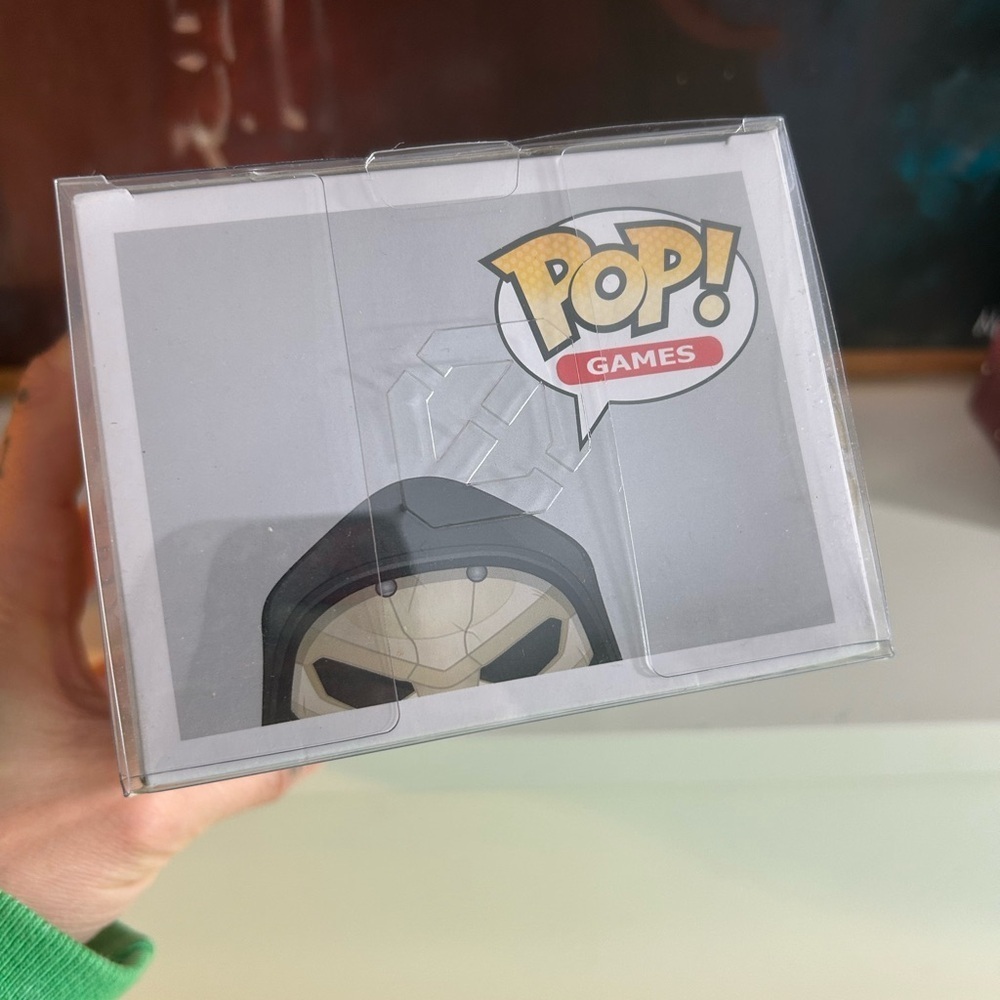 Funko Overwatch 93 Reaper Vinyl Figure - Black and White - Picture 10 of 10